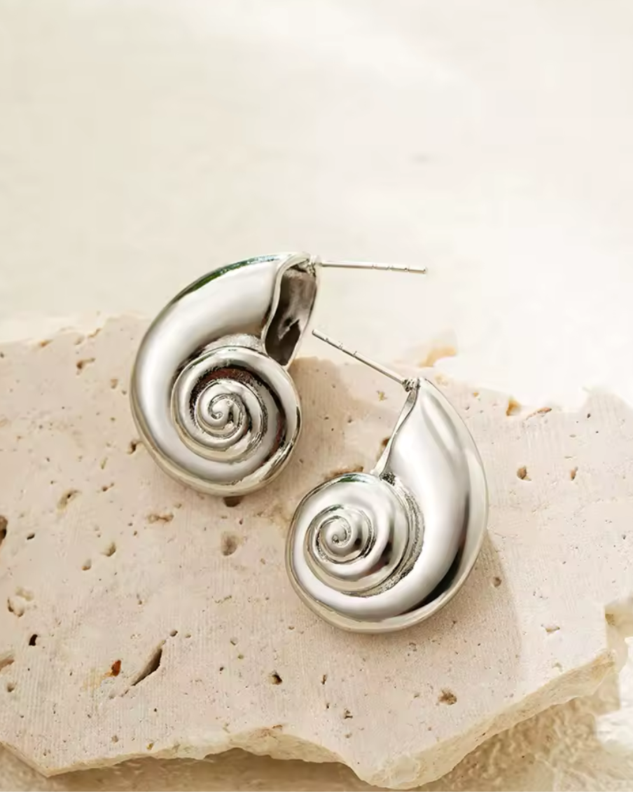 Orecchini in conchiglia d'argento