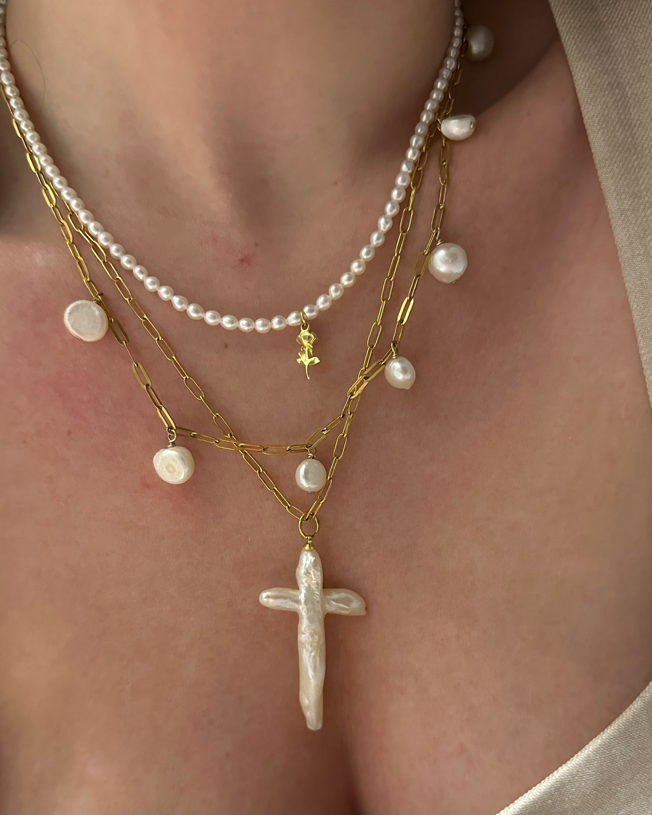 Collana con croce barocca